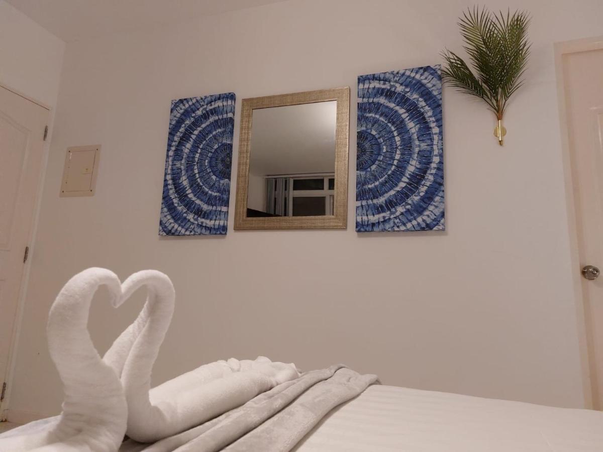 Bonsai Jacuzzi Suites Panglao Exteriér fotografie