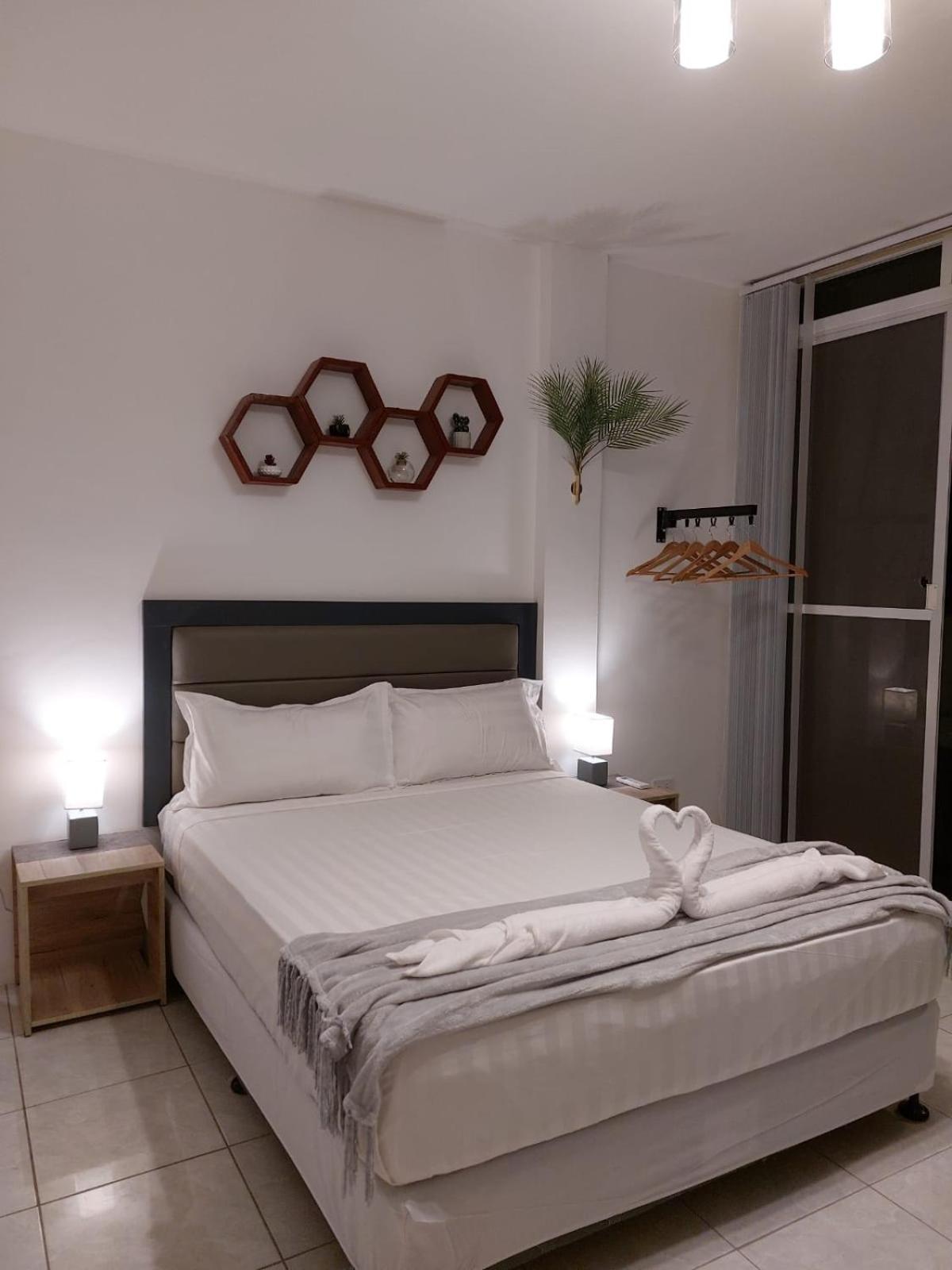 Bonsai Jacuzzi Suites Panglao Exteriér fotografie